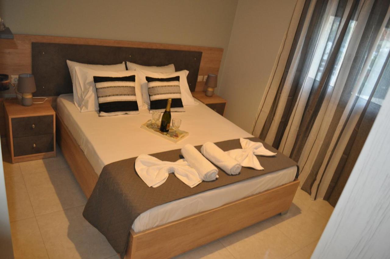 Liri'S Apartments Kalamákion المظهر الخارجي الصورة