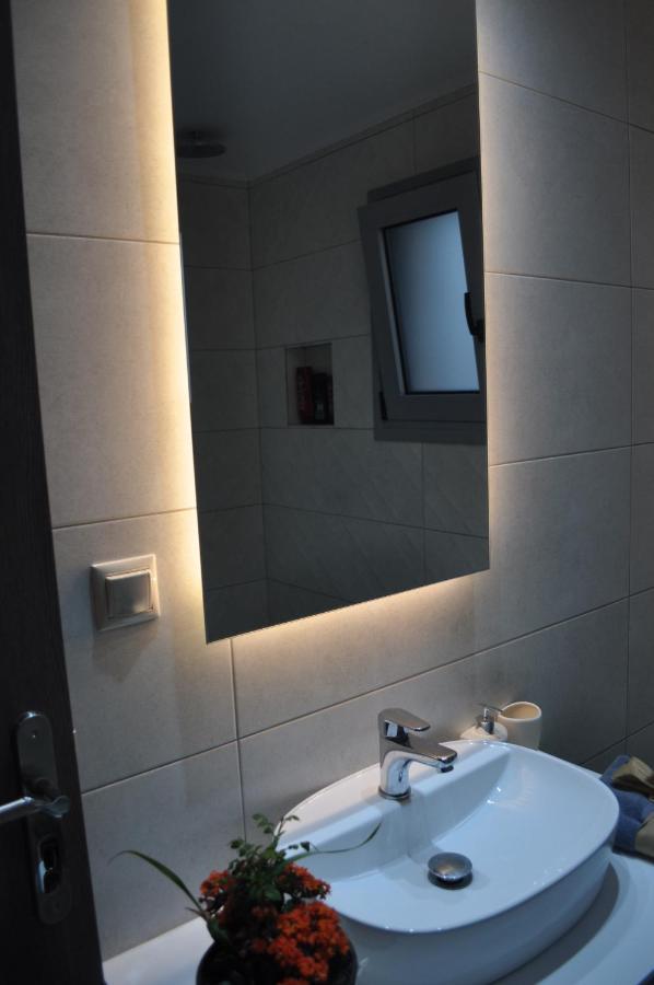 Liri'S Apartments Kalamákion المظهر الخارجي الصورة