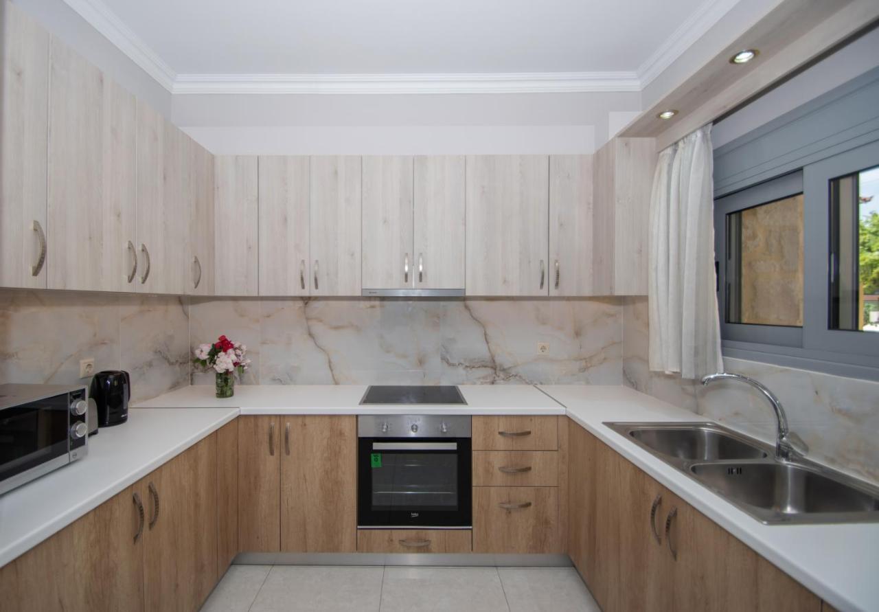 Liri'S Apartments Kalamákion المظهر الخارجي الصورة
